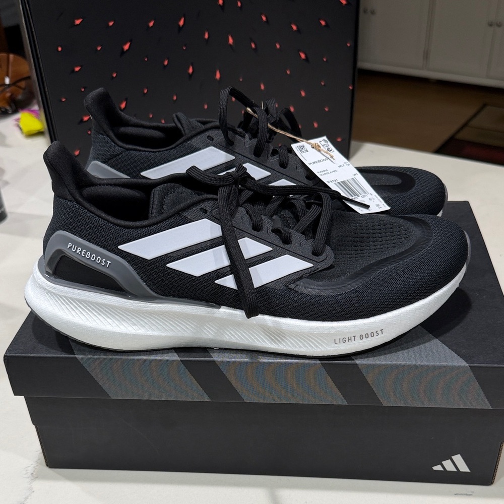 Adidas Pureboost 5 Black and White Sneakers in Men’s size 11. Never worn. NWT
